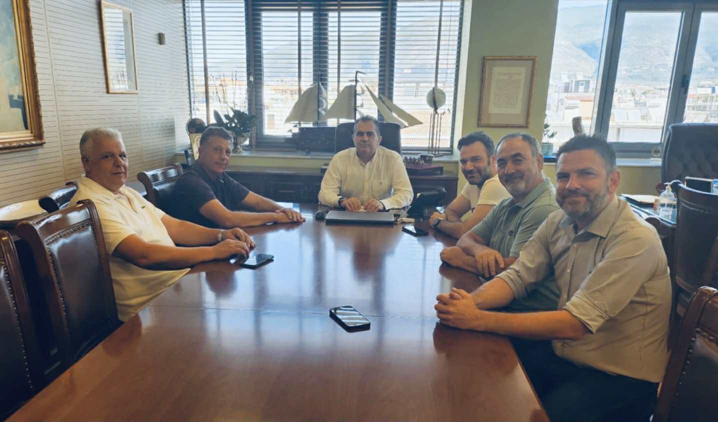 Συνάντηση του Εμπορικού Συλλόγου Καλαμάτας με τον Δήμαρχο για την 11η Λευκή Νύχτα Καλαμάτας